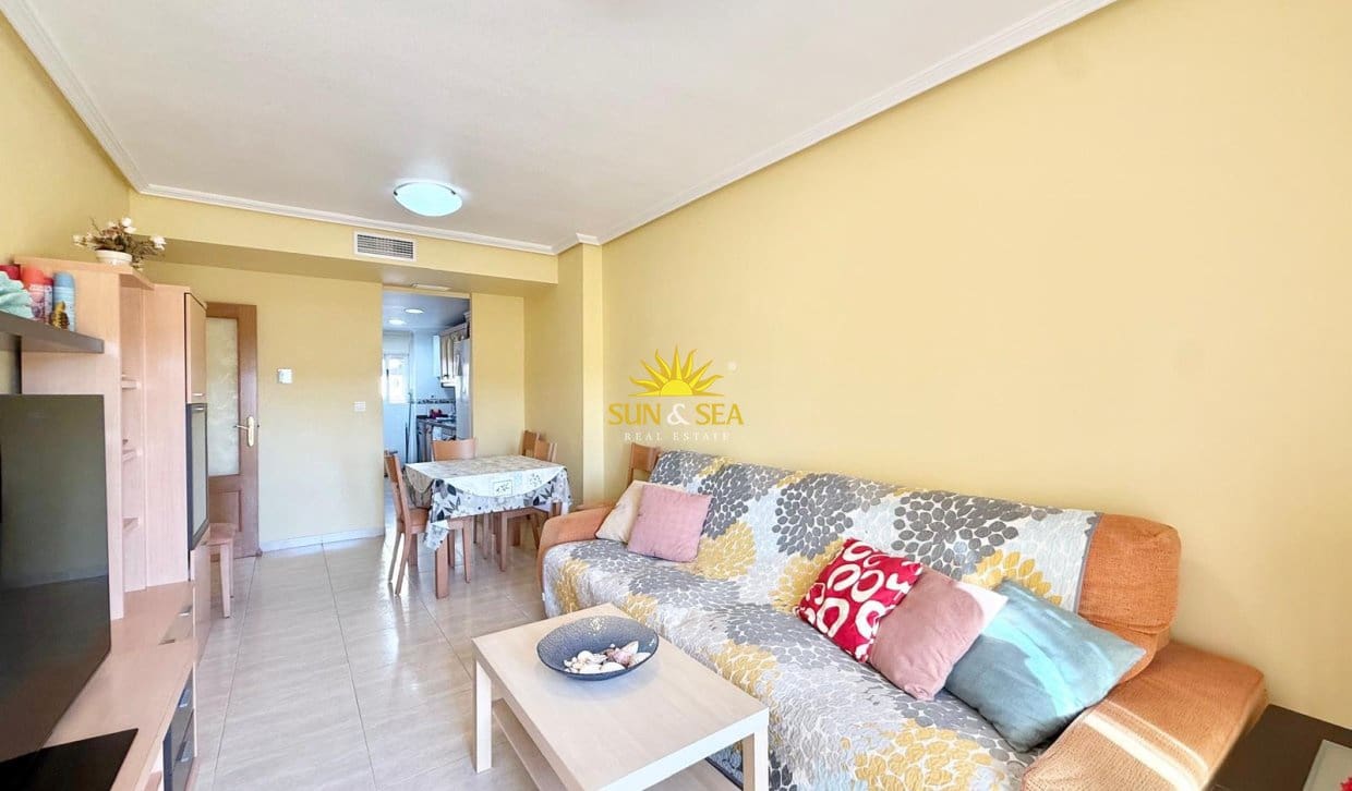 2 sovrum Lägenhet att hyra i Guardamar del Segura med pool garage - 950 € (Ref: 10077053)