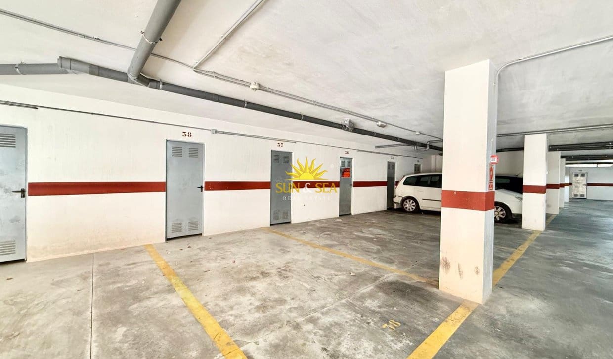 2 sovrum Lägenhet att hyra i Guardamar del Segura med pool garage - 950 € (Ref: 10077053)