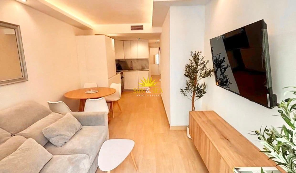 2 bedroom Apartment for rent in Murcia city - € 1,150 (Ref: 10078793)