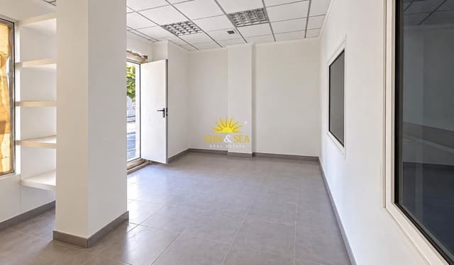 1 makuuhuone Kaupallinen myytävänä paikassa Centro - Muelle Pesquero, Torrevieja - 599 000 € (Ref: 10079036)