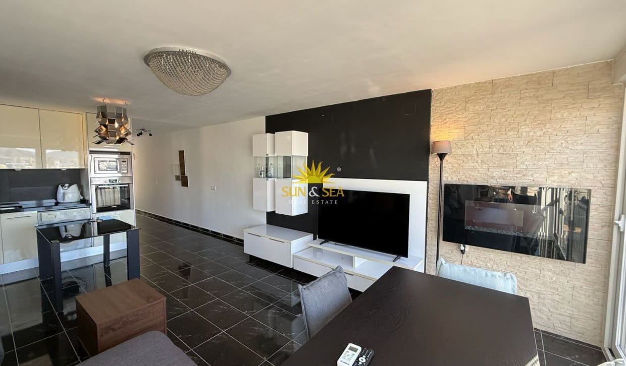 1 soveværelse Lejlighed til leje i Benidorm - € 1.200 (Ref: 10079037)
