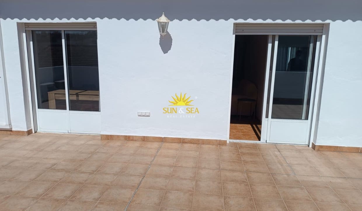 1 sovrum Lägenhet att hyra i Rojales - 650 € (Ref: 10079039)
