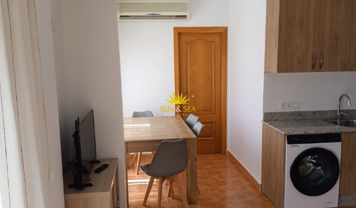 1 sovrum Lägenhet att hyra i Rojales - 650 € (Ref: 10079039)