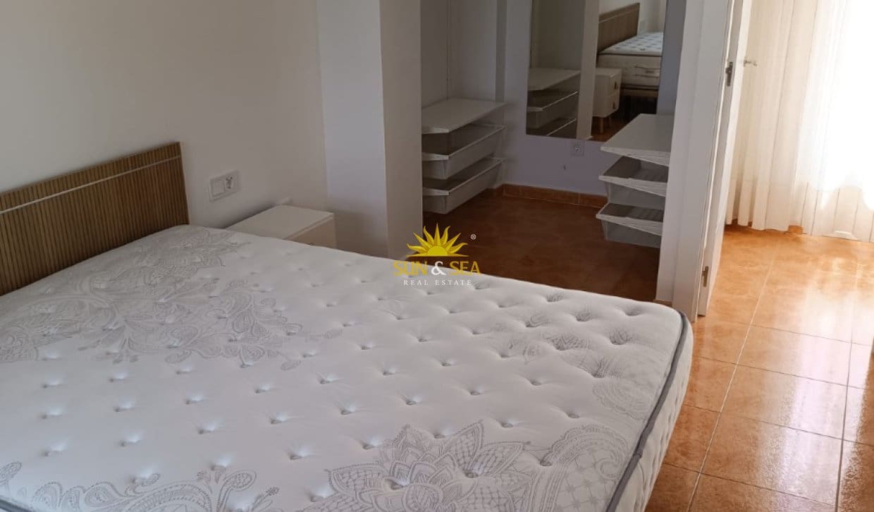 1 sovrum Lägenhet att hyra i Rojales - 650 € (Ref: 10079039)