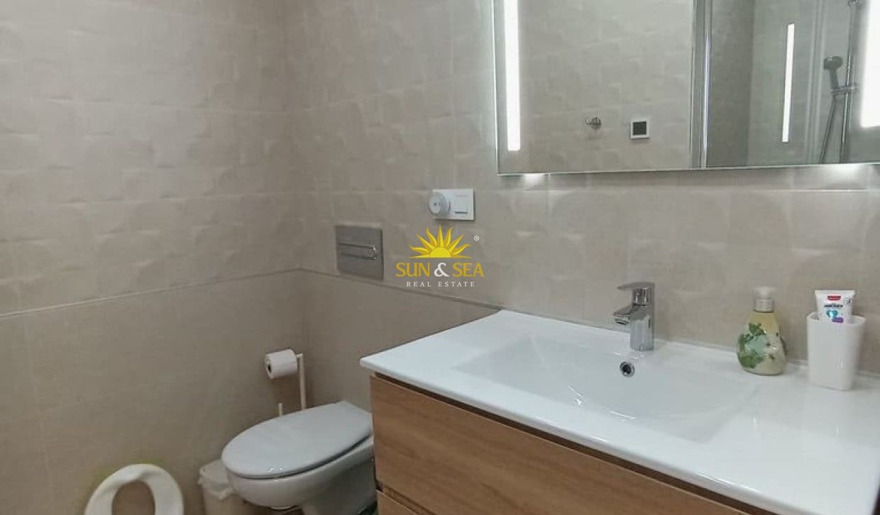 2 sovrum Lägenhet att hyra i Finestrat med pool - 1 600 € (Ref: 10079813)