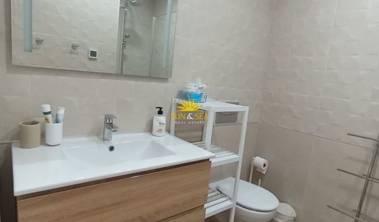 2 sovrum Lägenhet att hyra i Finestrat med pool - 1 600 € (Ref: 10079813)