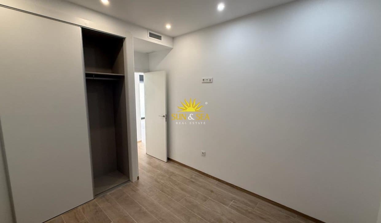 2 sovrum Lägenhet att hyra i Finestrat med pool - 1 700 € (Ref: 10079815)