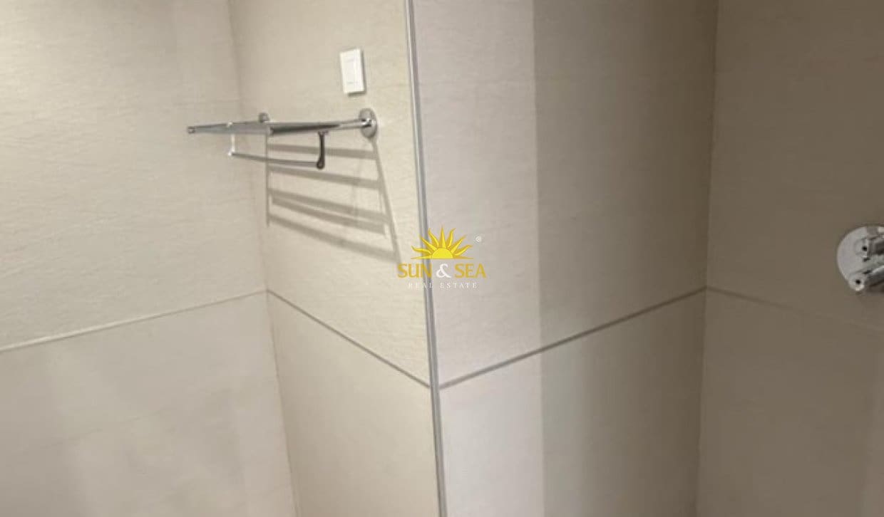 2 sovrum Lägenhet att hyra i Finestrat med pool - 1 700 € (Ref: 10079815)