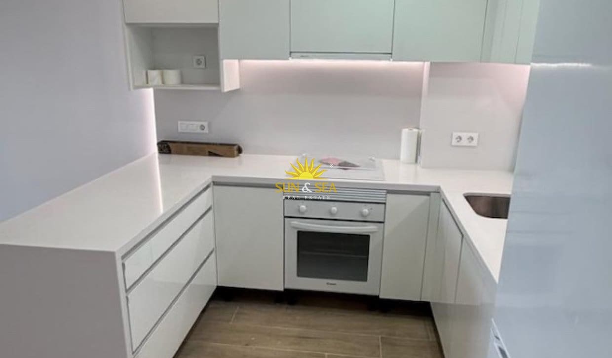 2 sovrum Lägenhet att hyra i Finestrat med pool - 1 700 € (Ref: 10079815)