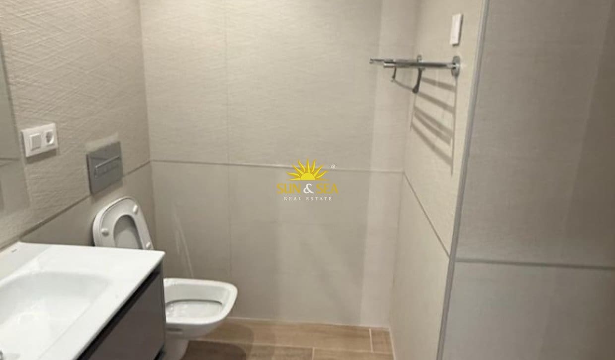 2 sovrum Lägenhet att hyra i Finestrat med pool - 1 700 € (Ref: 10079815)