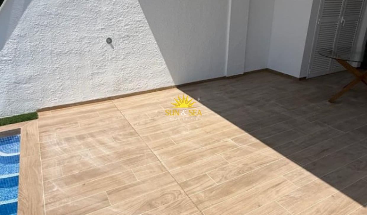 2 sovrum Lägenhet att hyra i Finestrat med pool - 1 700 € (Ref: 10079815)
