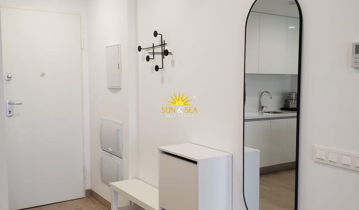 2 sovrum Lägenhet att hyra i Finestrat med pool garage - 1 700 € (Ref: 10079816)