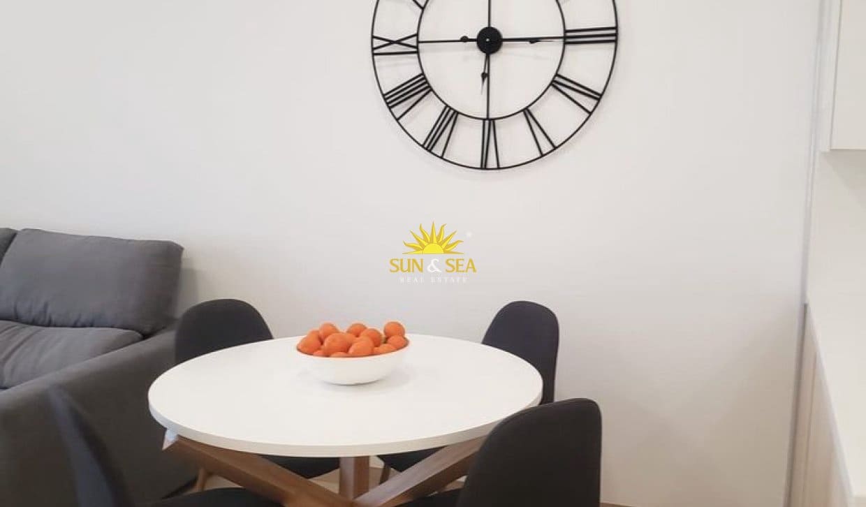 2 sovrum Lägenhet att hyra i Finestrat med pool garage - 1 700 € (Ref: 10079816)