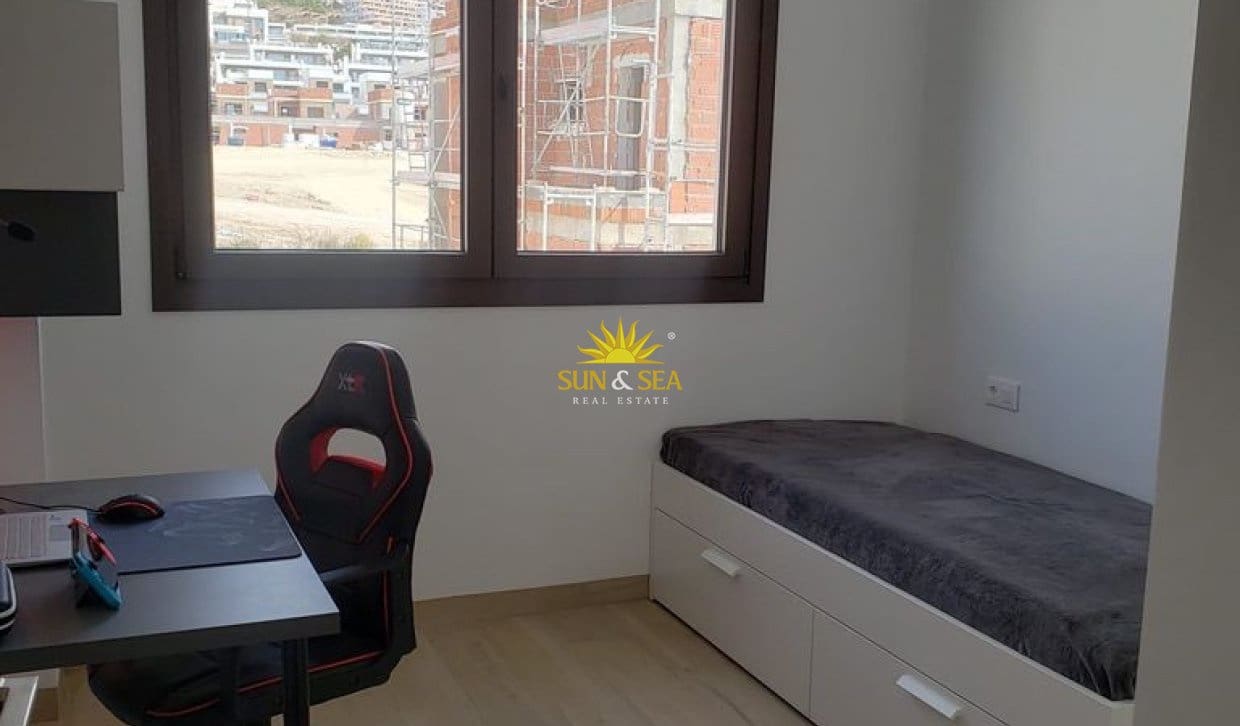 2 sovrum Lägenhet att hyra i Finestrat med pool garage - 1 700 € (Ref: 10079816)