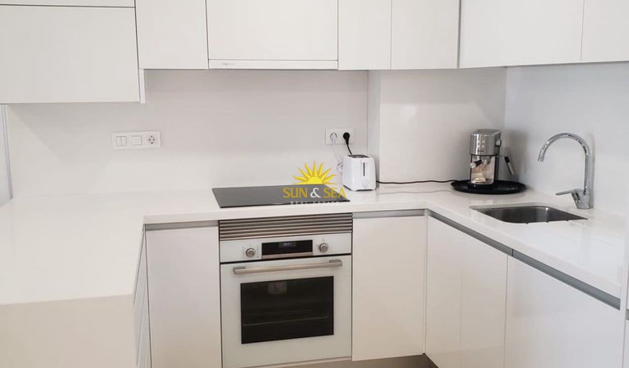 2 sovrum Lägenhet att hyra i Finestrat med pool garage - 1 700 € (Ref: 10079816)