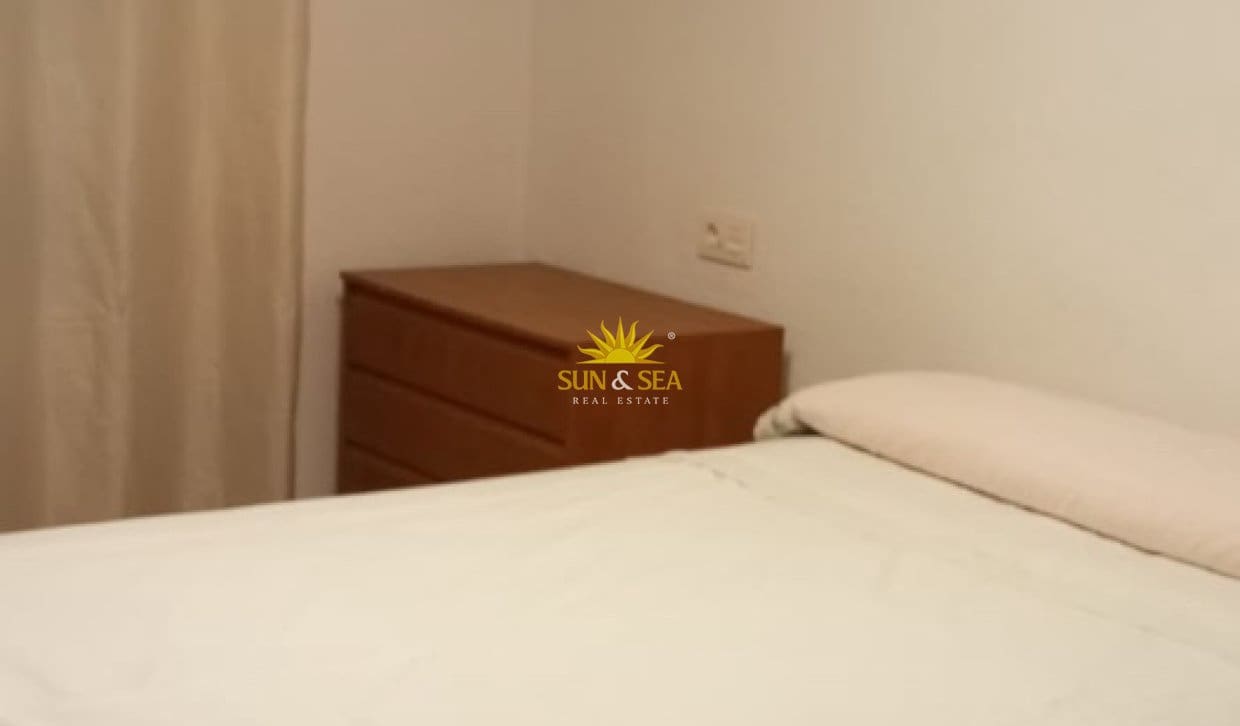 3 sovrum Lägenhet för semesterbostäder i Guardamar del Segura - 550 € (Ref: 10079963)