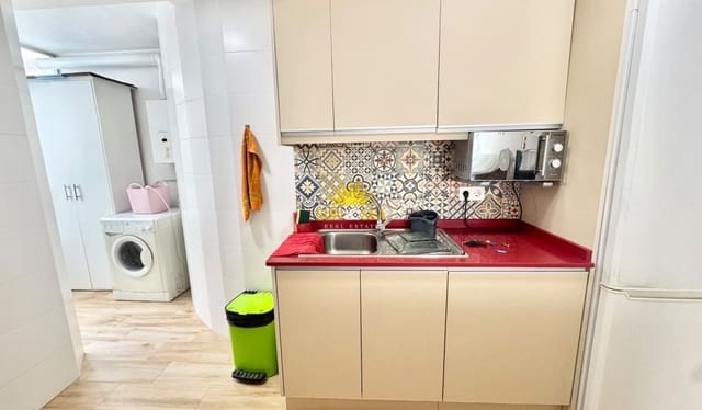 3 slaapkamer Appartement voor vakantieverhuur in Los Secanos, Guardamar del Segura - € 600 (Ref: 10079963)