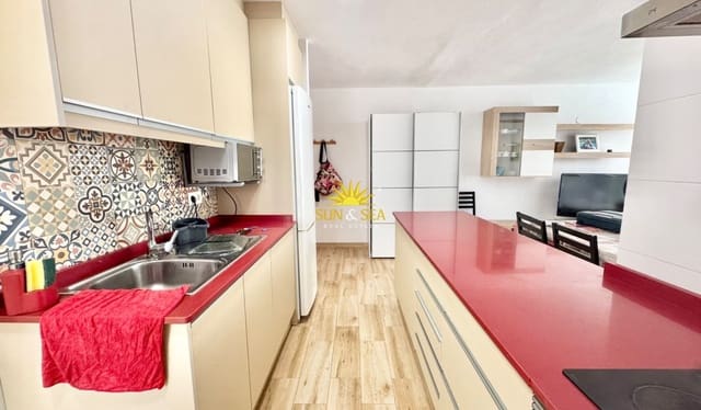 3 slaapkamer Appartement voor vakantieverhuur in Los Secanos, Guardamar del Segura - € 600 (Ref: 10079963)