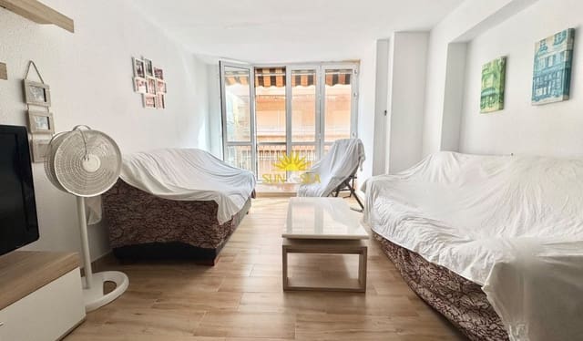 3 slaapkamer Appartement voor vakantieverhuur in Los Secanos, Guardamar del Segura - € 600 (Ref: 10079963)