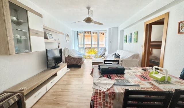 3 slaapkamer Appartement voor vakantieverhuur in Los Secanos, Guardamar del Segura - € 600 (Ref: 10079963)
