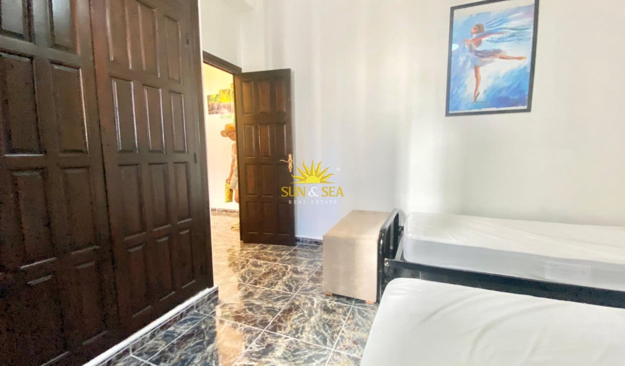 5 bedroom Villa for holiday rental in Cala de Finestrat with pool garage - € 2,250 (Ref: 10079965)