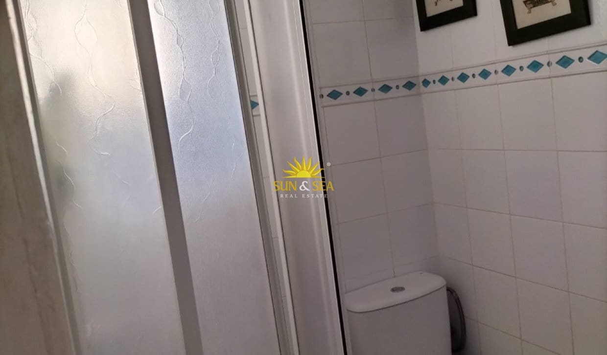 Appartement de 1 chambre de location de vacances à Benidorm avec piscine garage - 1 100 € (Ref: 10080146)