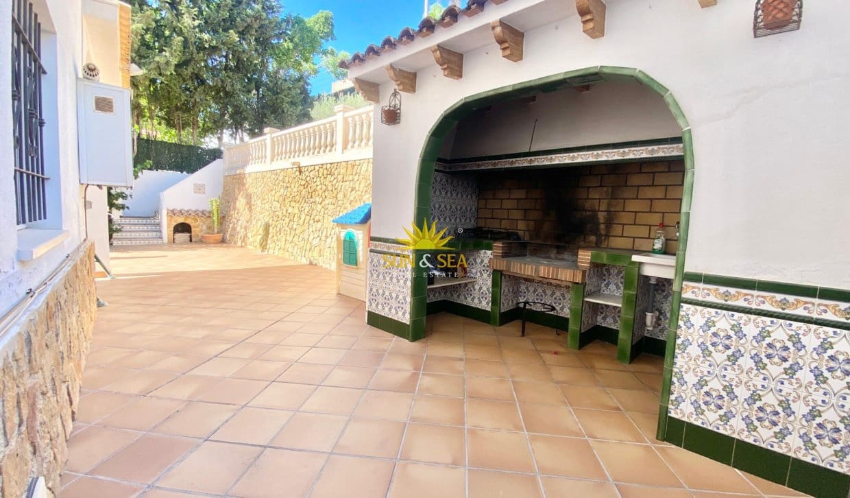 5 Zimmer Ferienvilla in La Nucia mit Pool Garage - 1.500 € (Ref: 10081589)