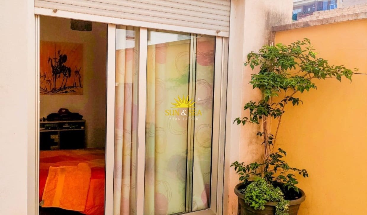 2 makuuhuone Huoneisto lomavuokrausta paikassa Alicante kaupunki - 975 € (Ref: 10081592)