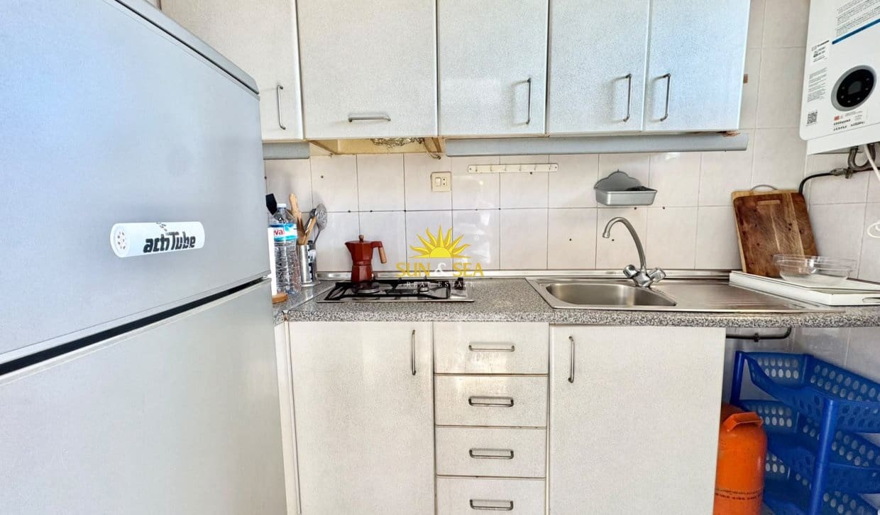 Studio for holiday rental in Benidorm with pool - € 800 (Ref: 10082017)