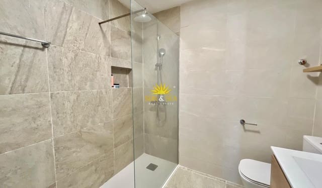 1 sovrum Lägenhet att hyra i Centro - Muelle Pesquero, Torrevieja med garage - 800 € (Ref: 10082212)