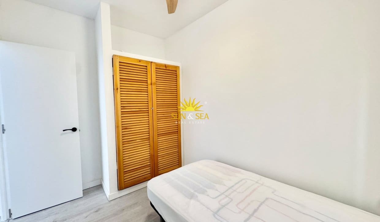 2 bedroom Apartment for rent in La Mata - € 800 (Ref: 10085039)