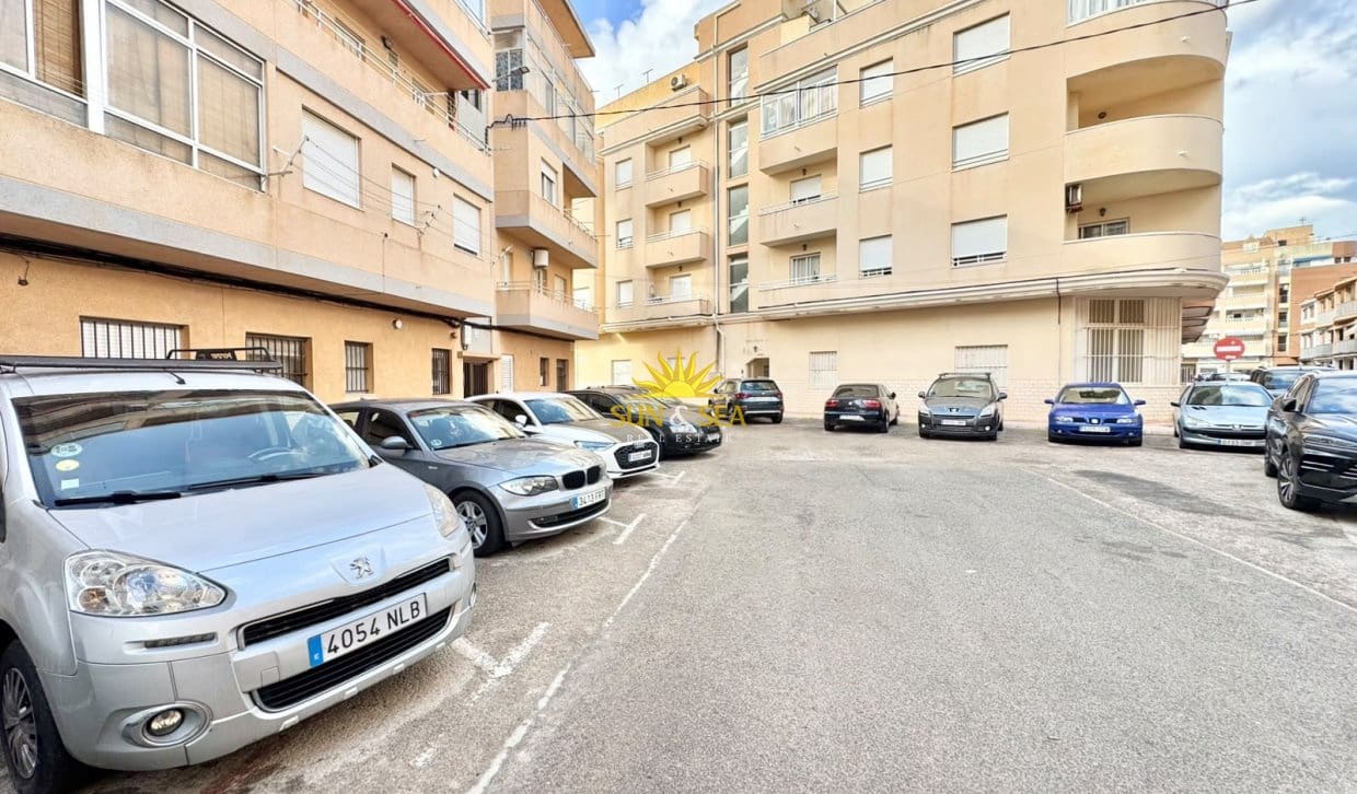 2 bedroom Apartment for rent in La Mata - € 800 (Ref: 10085039)