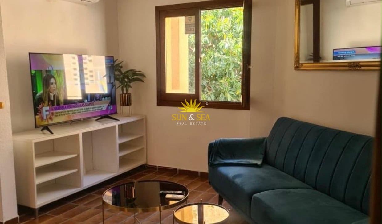 Apartment for rent in Altea with pool garage - € 1,200 (Ref: 10085040)