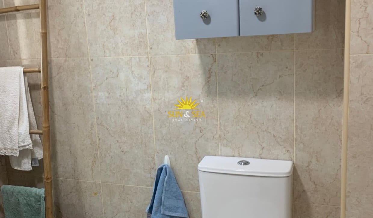 3 slaapkamer Appartement te huur in Benidorm met zwembad - € 1.600 (Ref: 10085041)