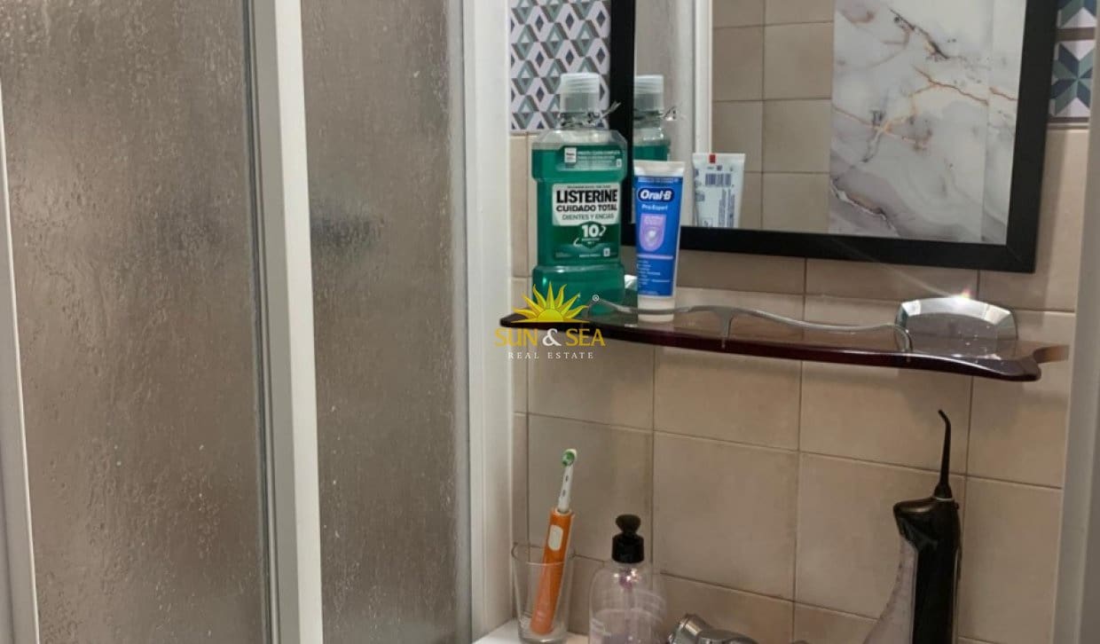 3 slaapkamer Appartement te huur in Benidorm met zwembad - € 1.600 (Ref: 10085041)