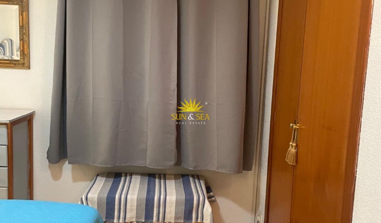 3 slaapkamer Appartement te huur in Benidorm met zwembad - € 1.600 (Ref: 10085041)