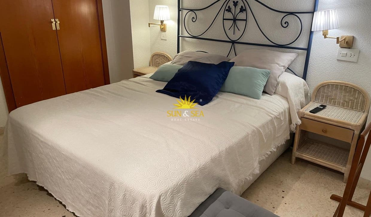 3 slaapkamer Appartement te huur in Benidorm met zwembad - € 1.600 (Ref: 10085041)