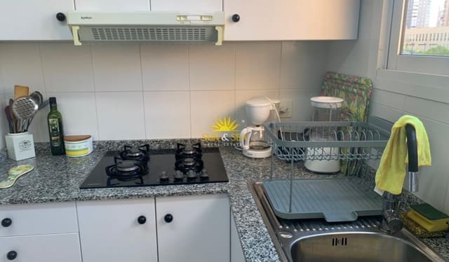 3 slaapkamer Appartement te huur in Playa Poniente, Benidorm met zwembad - € 1.600 (Ref: 10085041)