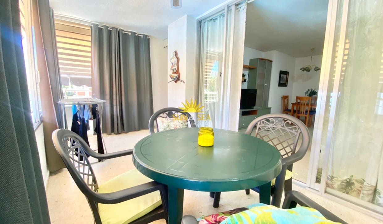 3 bedroom Apartment for rent in Benidorm with pool - € 1,600 (Ref: 10085041)