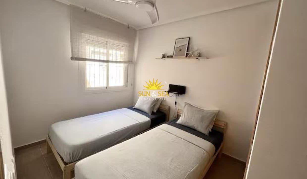 2 Zimmer Villa zu vermieten in Gran Alacant mit Pool Garage - 1.300 € (Ref: 10088723)