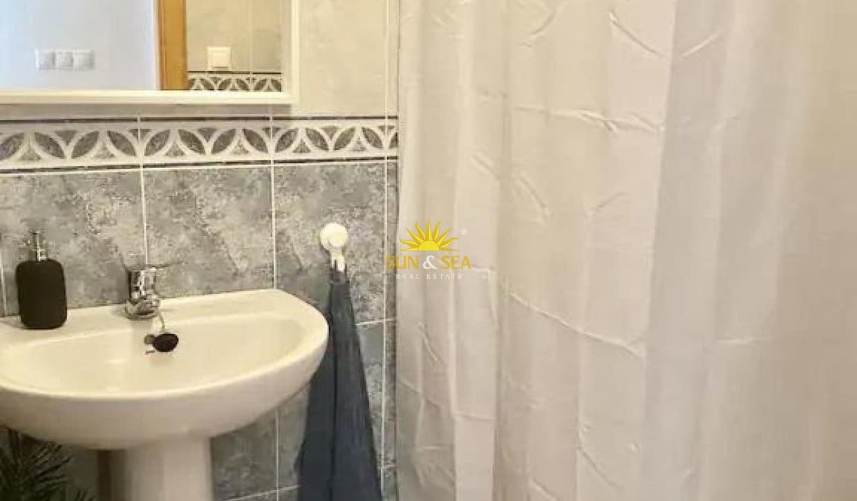 2 Zimmer Villa zu vermieten in Gran Alacant mit Pool Garage - 1.300 € (Ref: 10088723)