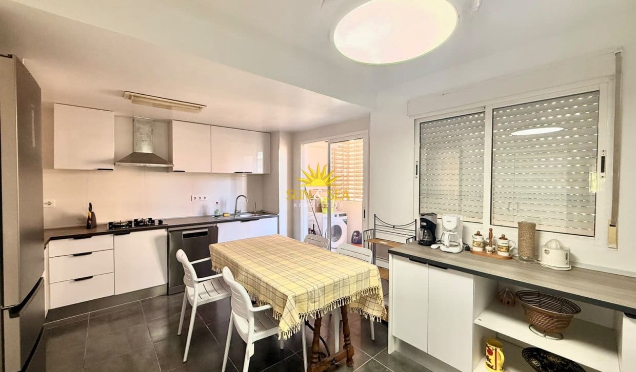 2 bedroom Apartment for rent in Alicante / Alacant city with pool garage - € 1,200 (Ref: 10088724)