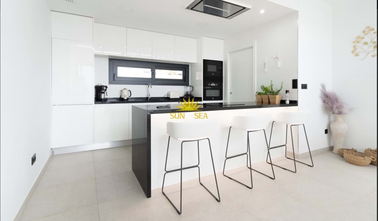 3 soverom Villa til leie i Finestrat med svømmebasseng garasje - € 4 200 (Ref: 10088727)