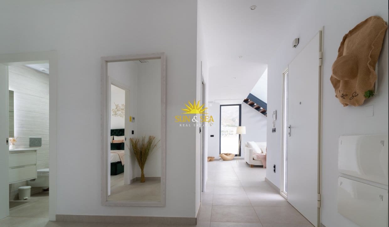 3 soverom Villa til leie i Finestrat med svømmebasseng garasje - € 4 200 (Ref: 10088727)