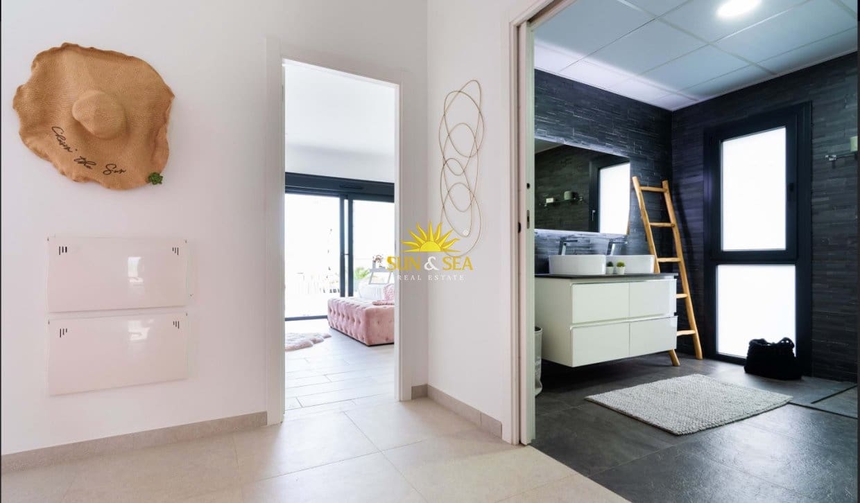 3 soverom Villa til leie i Finestrat med svømmebasseng garasje - € 4 200 (Ref: 10088727)