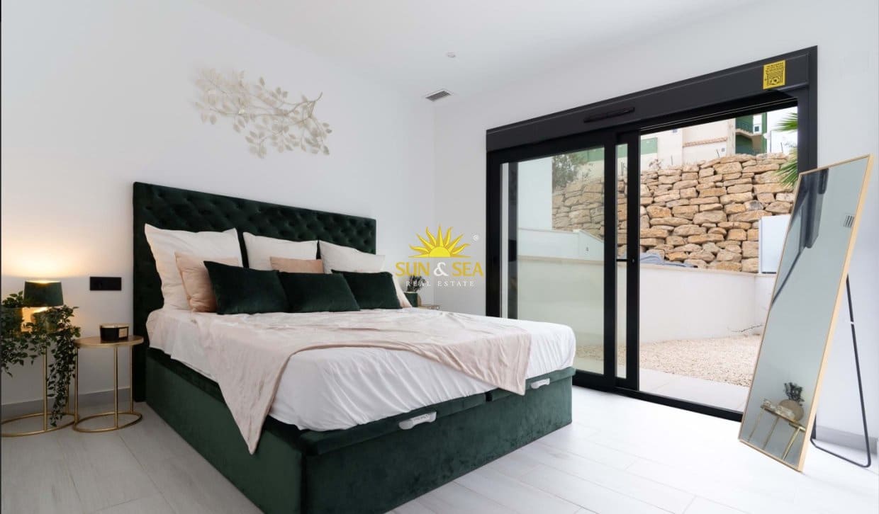 3 soverom Villa til leie i Finestrat med svømmebasseng garasje - € 4 200 (Ref: 10088727)