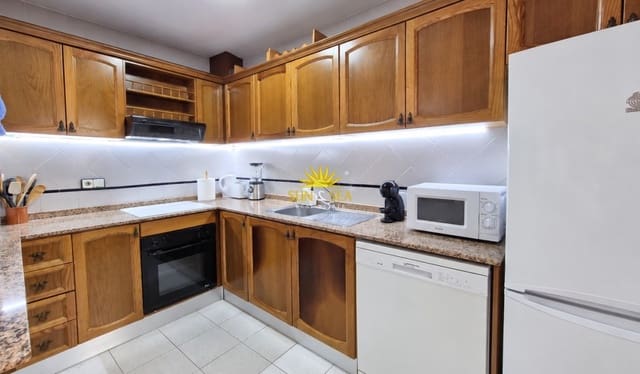 Villa/Maison de 3 chambres de location de vacances à Novamar - Mediterráneo, Santa Pola avec piscine garage - 1 400 € (Ref: 10091498)