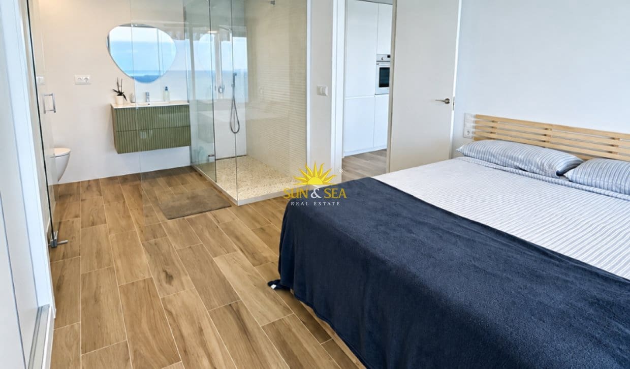 3 soveværelse Lejlighed til leje i Alicante by - € 2.500 (Ref: 10091499)