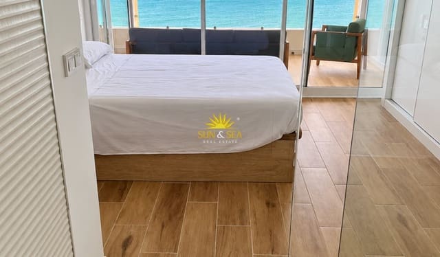 3 soveværelse Lejlighed til leje i Albufereta, Alicante by - € 2.500 (Ref: 10091499)