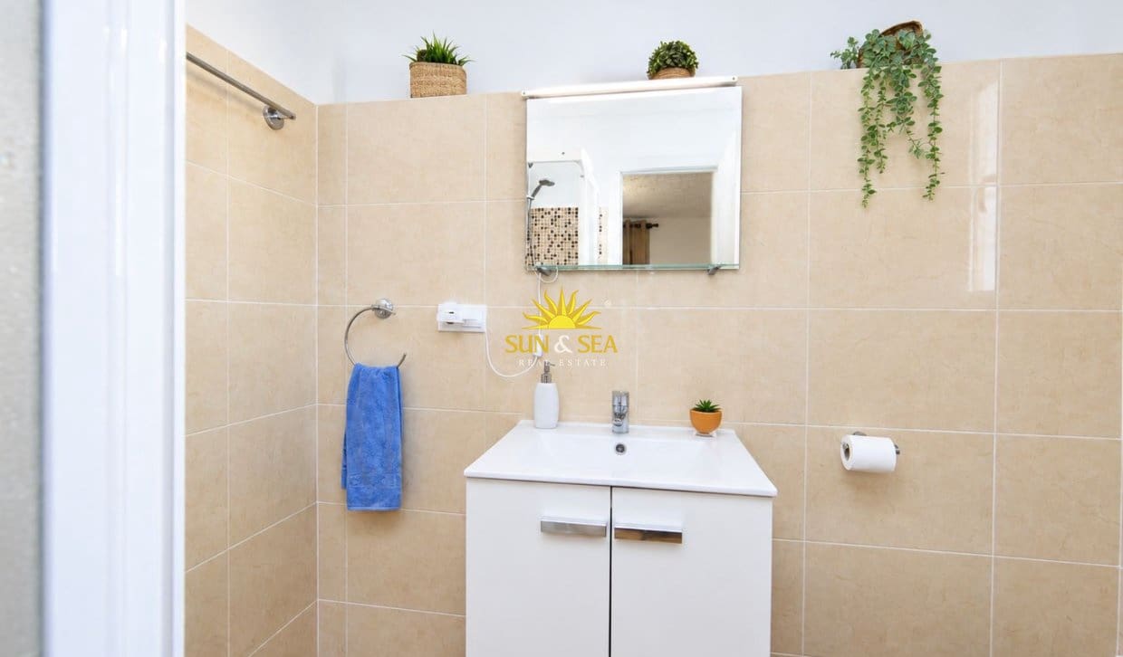 Villa/Maison de 5 chambres à louer à Denia avec piscine garage - 3 000 € (Ref: 10093727)